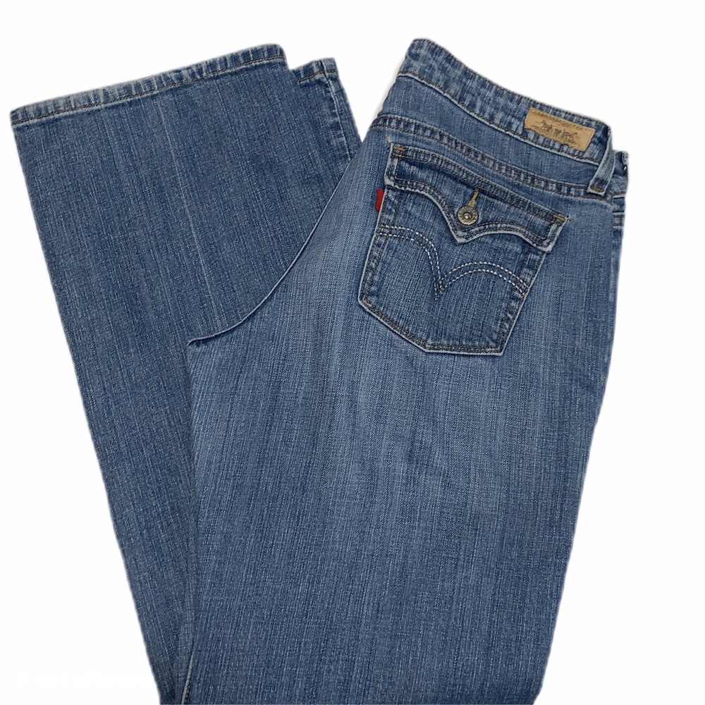 Levi’s 546 Jeans